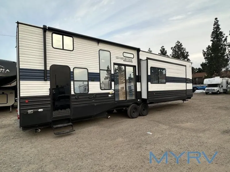 2026 Forest River Cherokee Timberwolf 39DK - Photo 4