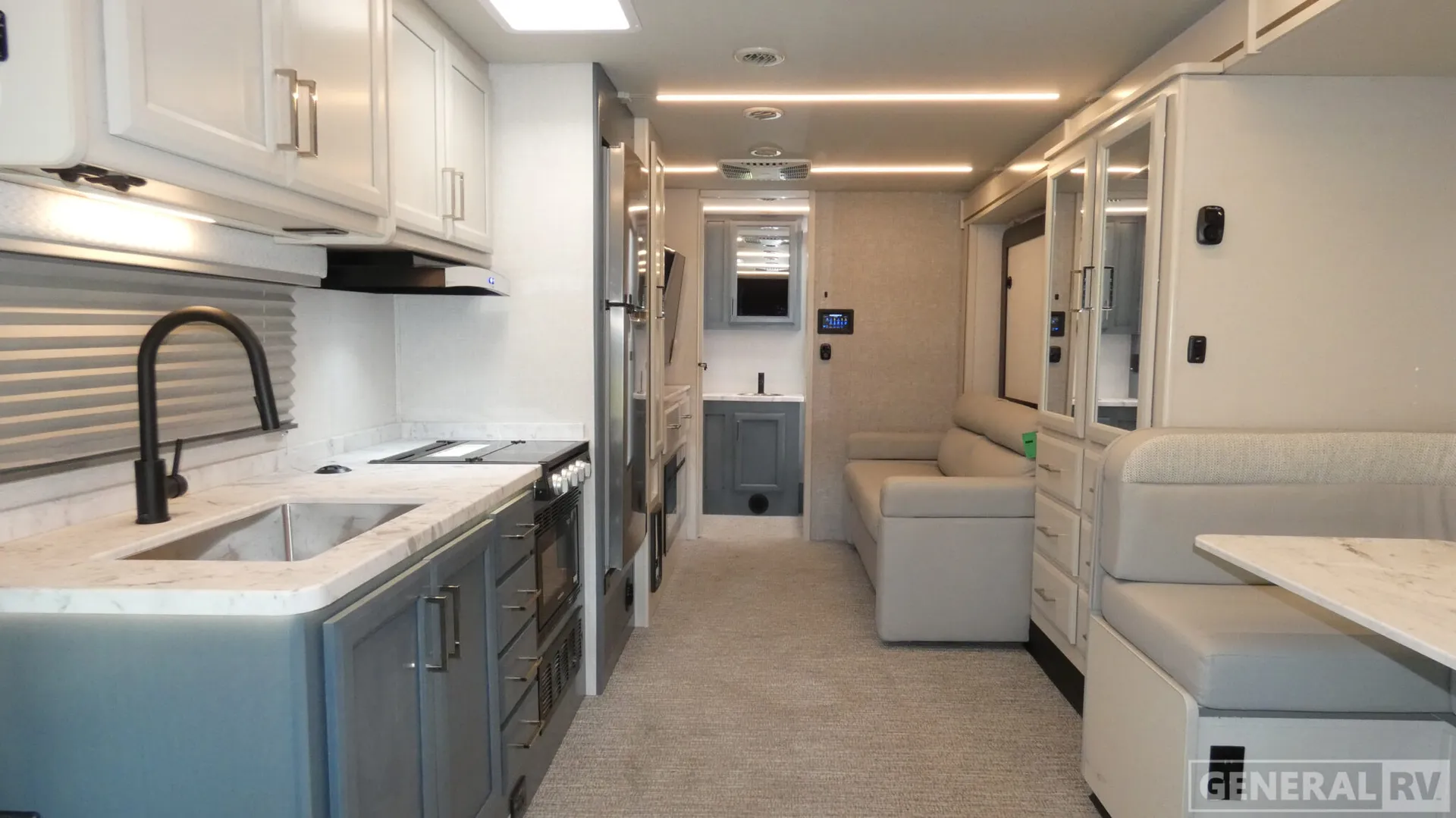 2026 Fleetwood Altitude 27U - Photo 3