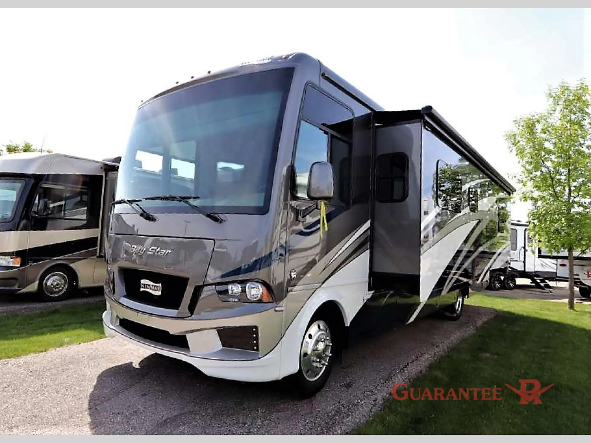 2020 Newmar Bay Star 3408 - Photo 4