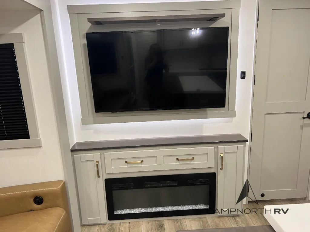 2025 Brinkley Model Z AIR 295, Photos photo 5