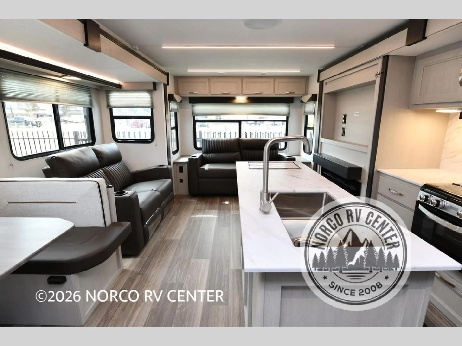 2025 Cruiser RV Shadow Cruiser 300RLS - Photo 4