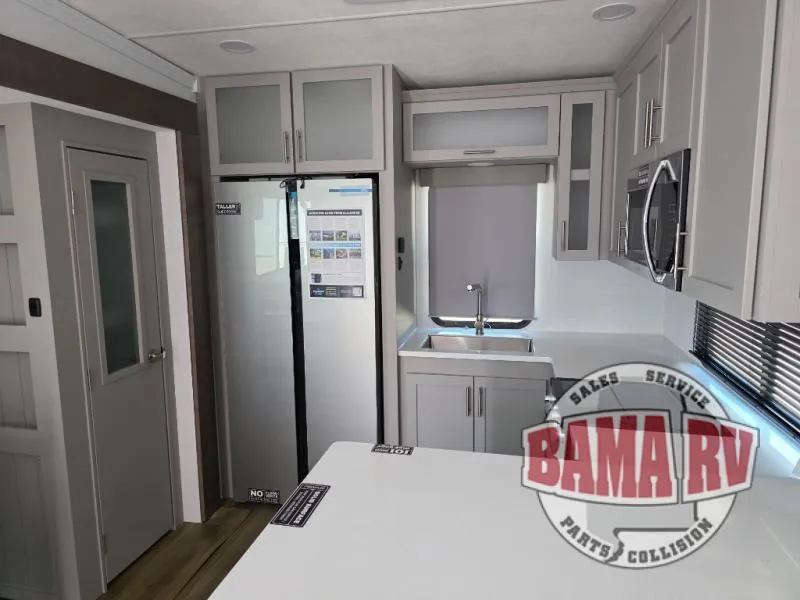 2026 Alliance RV Avenue 35RKS - Photo 4