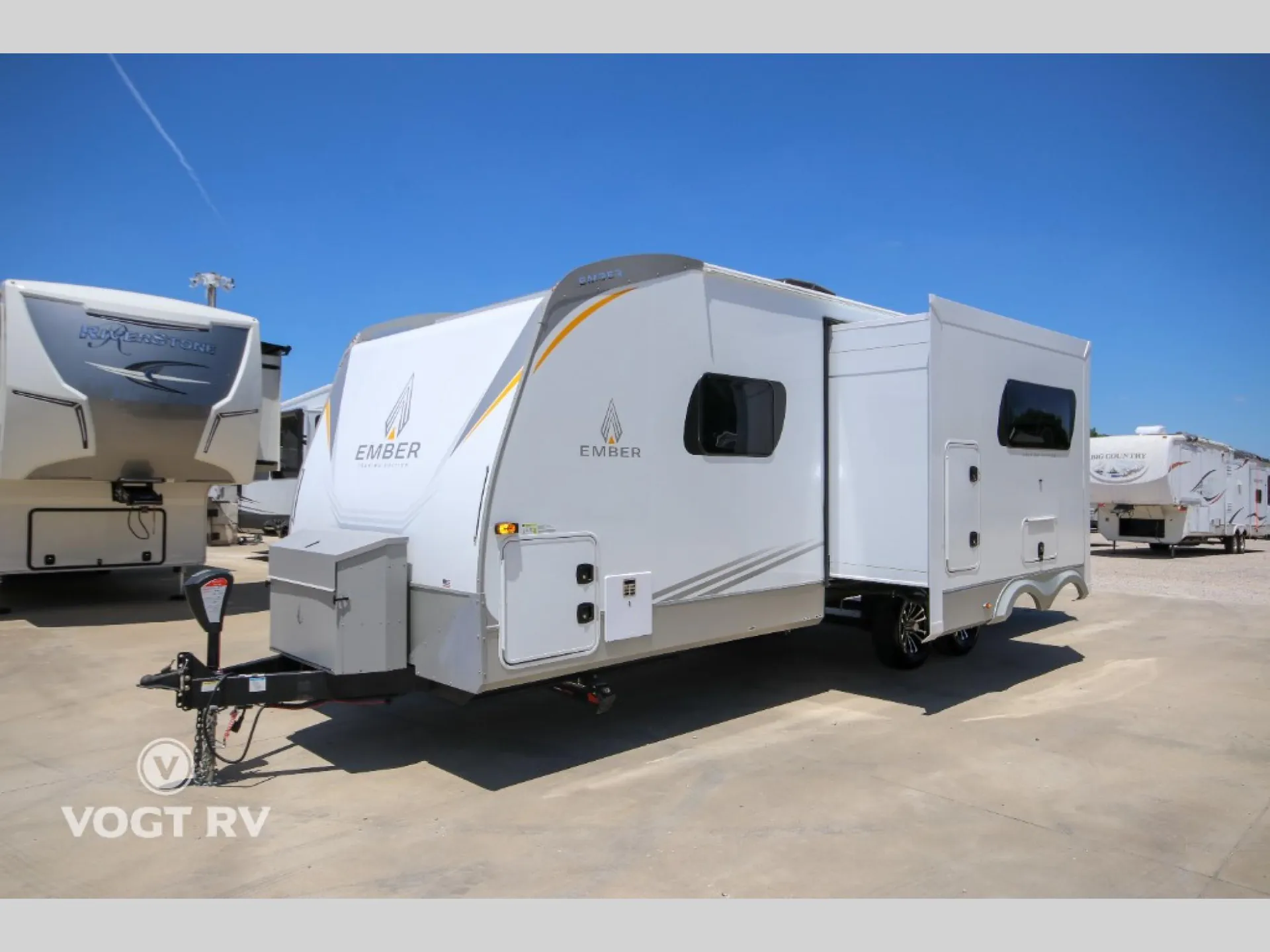 2023 Ember RV Touring Edition 24BH - Photo 4