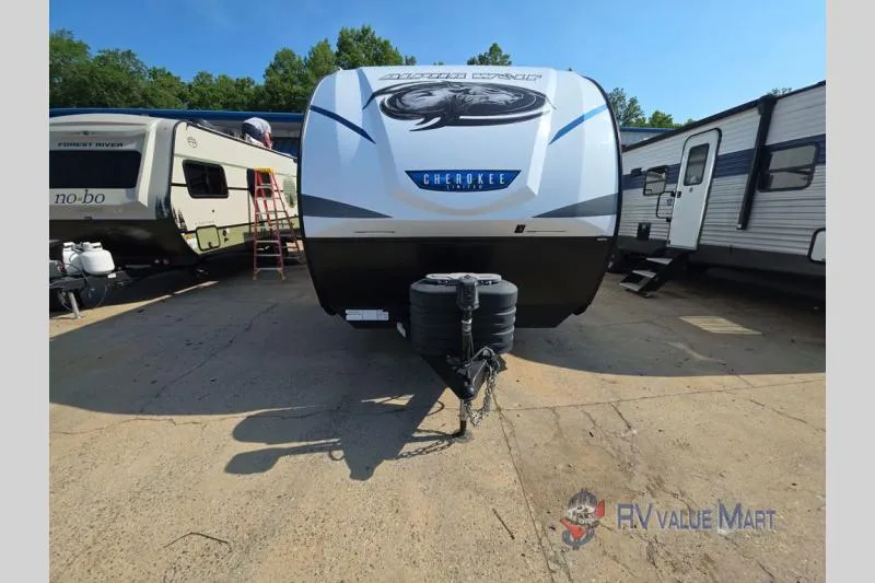 2024 Forest River Cherokee Alpha Wolf 26RL - Photo 4