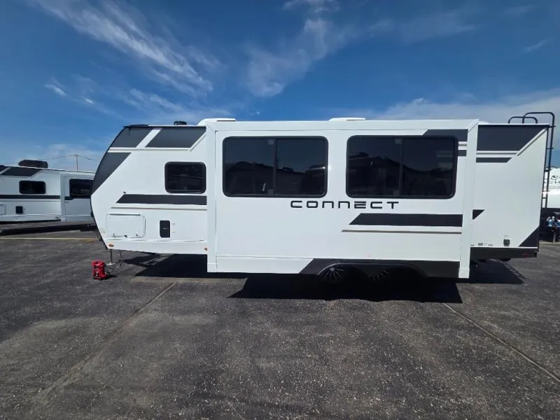 2027 KZ Connect 261RB - Photo 4