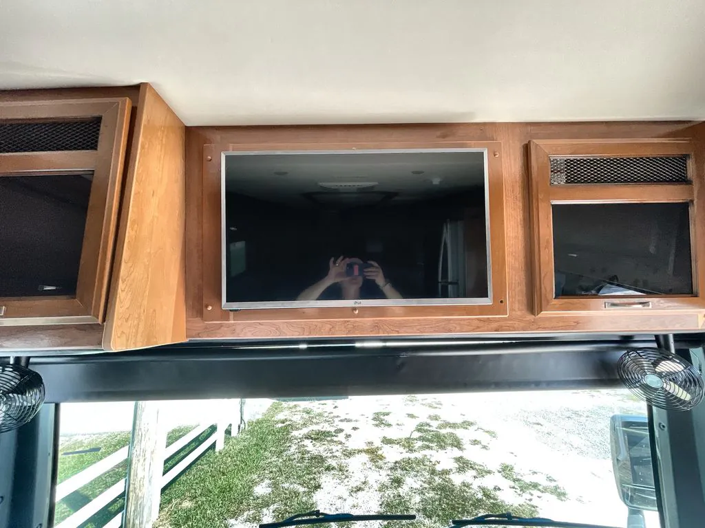 2019 Fleetwood Pace Arrow 38N, Photos photo 35