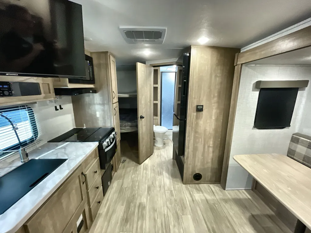 2025 Forest River Solaire 2085BHS, Photos photo 2