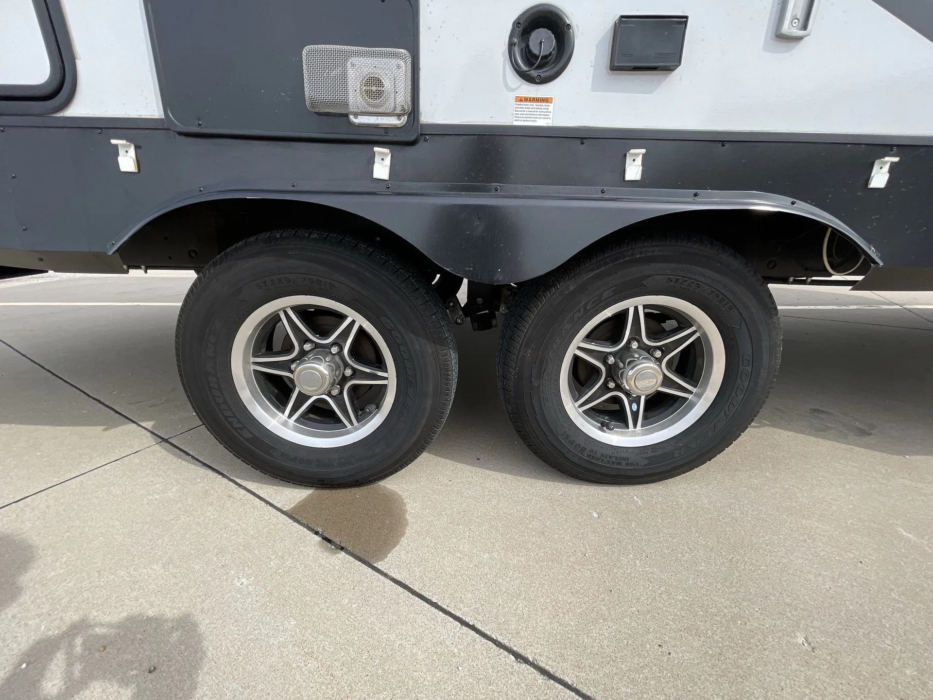 2022 Winnebago Minnie 2201MB - Photo 4