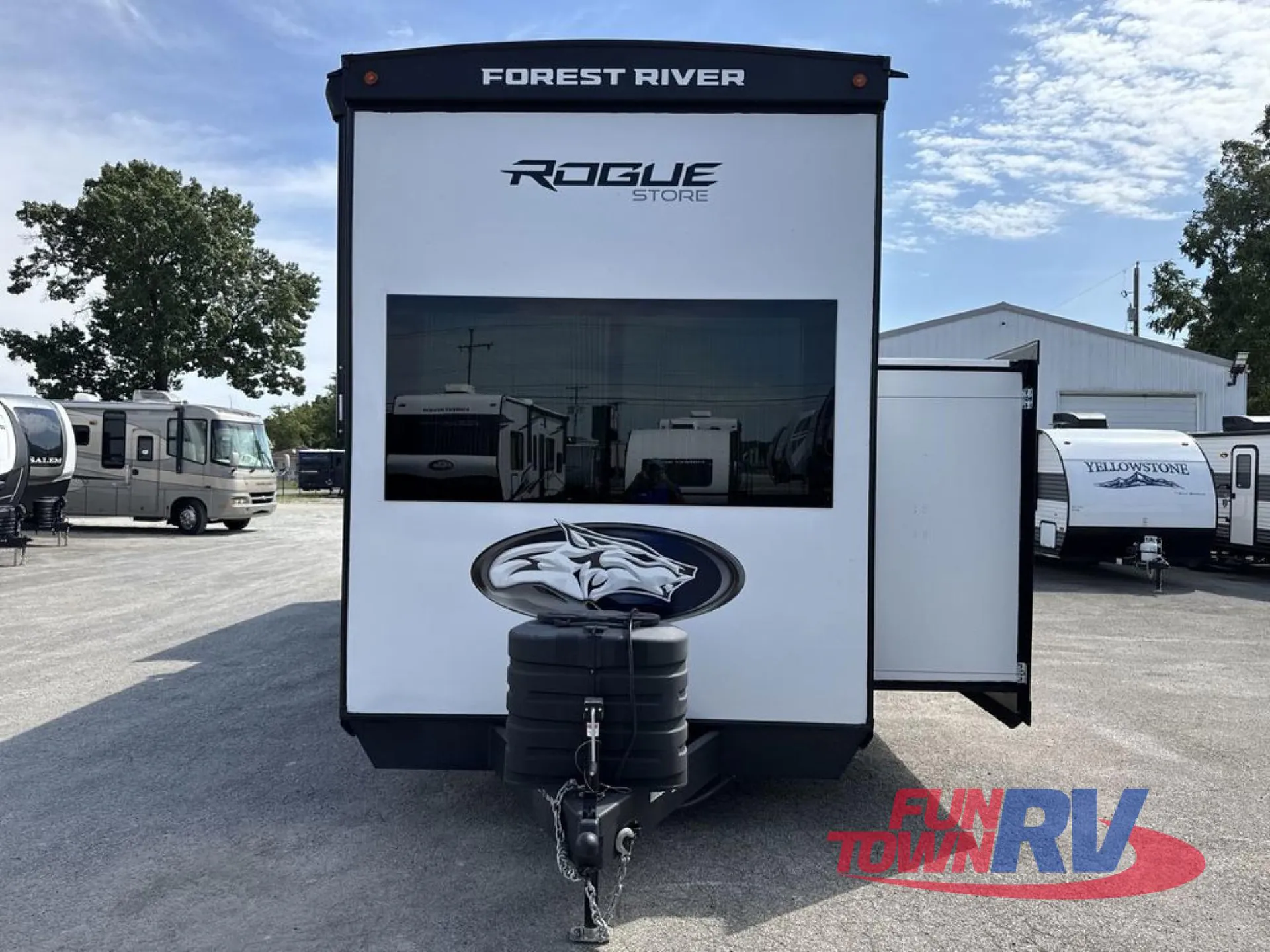 2026 Forest River Vengeance Rogue Store 397STORE - Photo 3