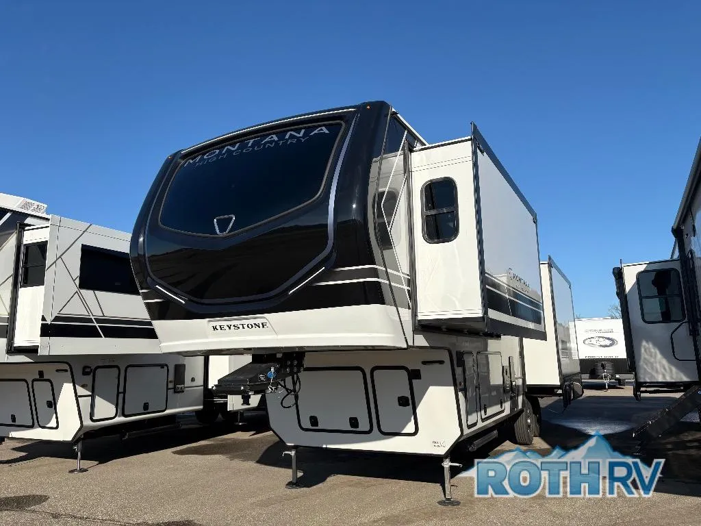 2026 Keystone Montana High Country 295RL - Photo 3