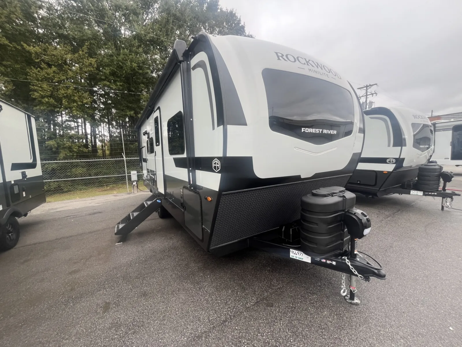 2026 Forest River Rockwood Mini Lite 2513S - Photo 2