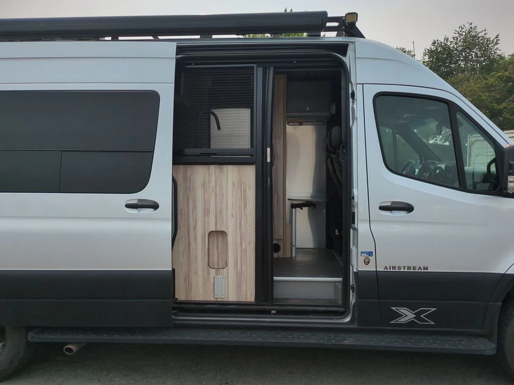 2022 Airstream Interstate 24X - Photo 4