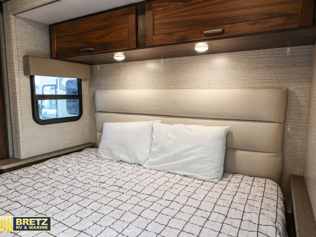 2021 Winnebago Sunstar 32M, Photos photo 40