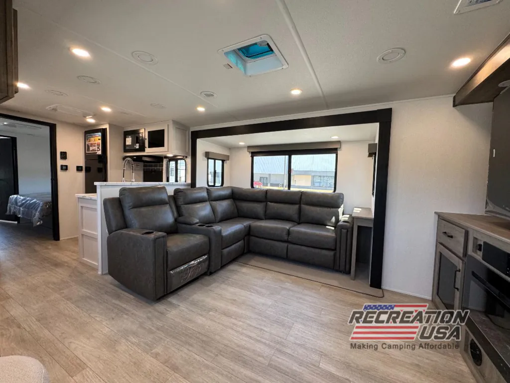 2026 Forest River Solaire 3300FLBS, Photos photo 24