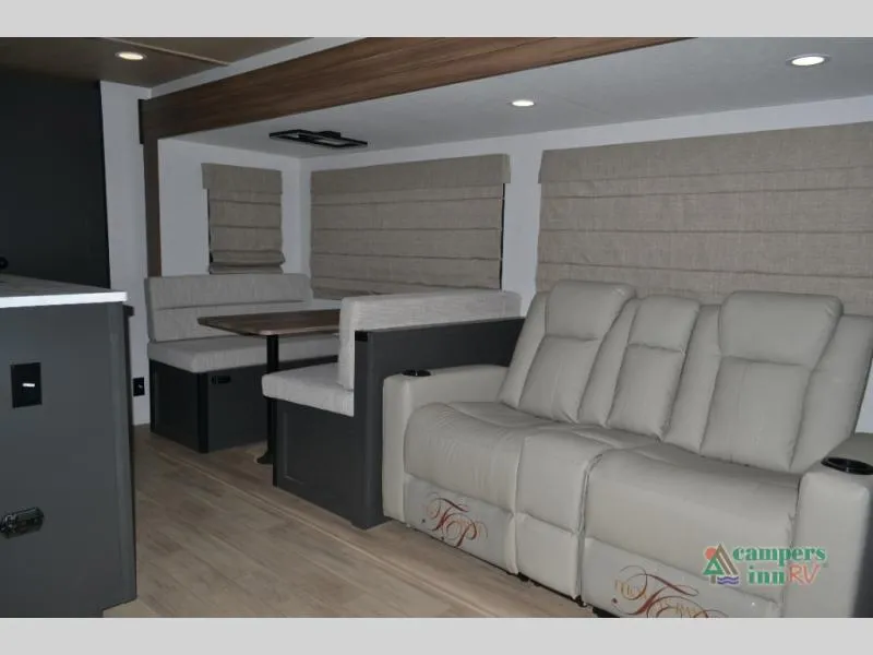 2027 Forest River Vibe 3400BH - Photo 4