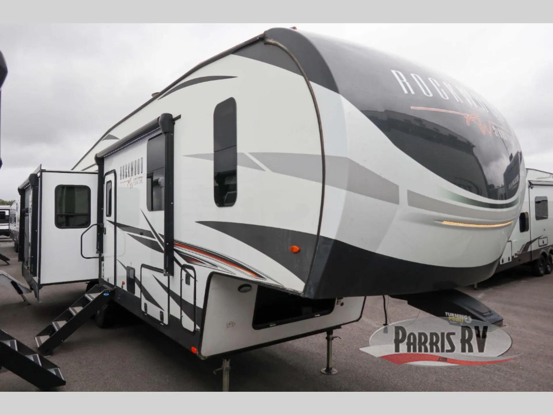 2022 Forest River Rockwood Signature Ultra Lite 8288SB
