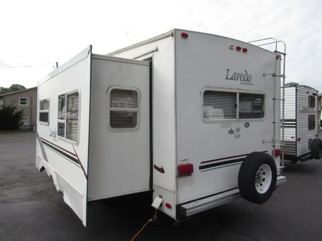 2003 Keystone Laredo 27RK - Photo 3