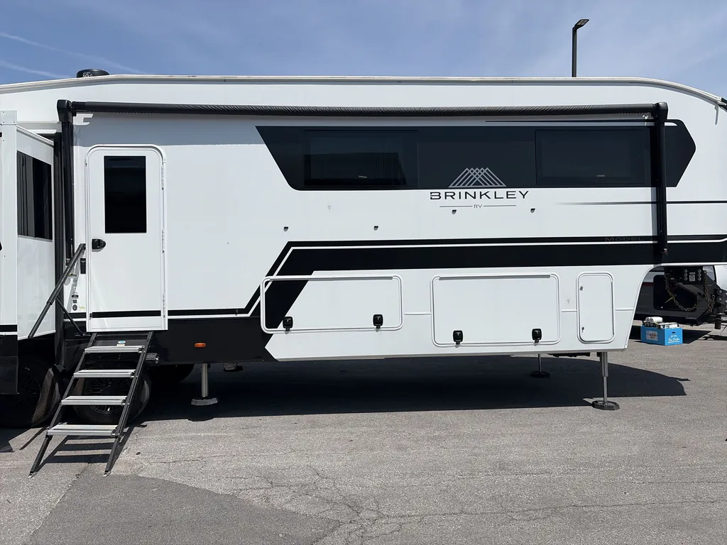 2025 Brinkley Model Z 3610, Photos photo 32