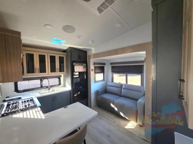 2026 Forest River Rockwood Signature 281RK - Photo 4