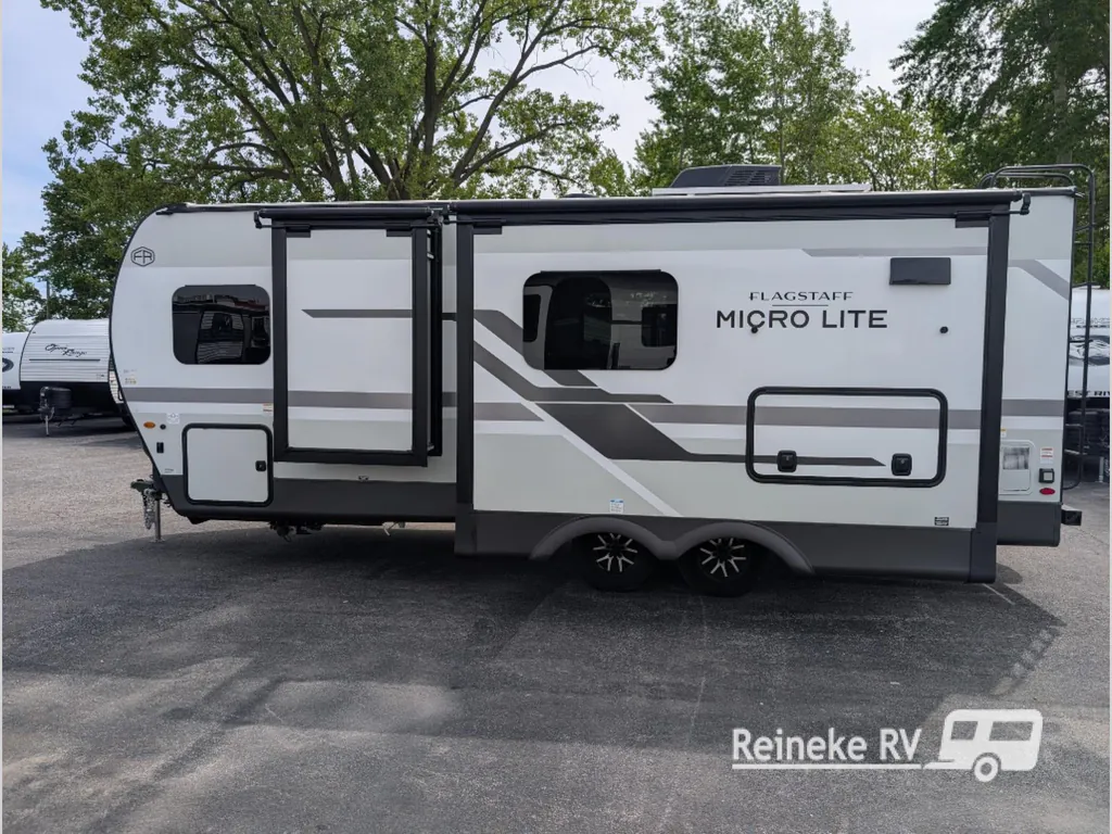 2026 Forest River Flagstaff Micro Lite 25FBD, Photos photo 6