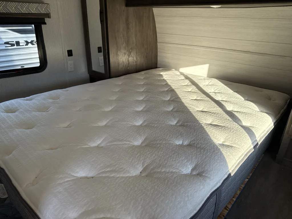 2022 Forest River Stealth FQ2413G, Photos photo 14