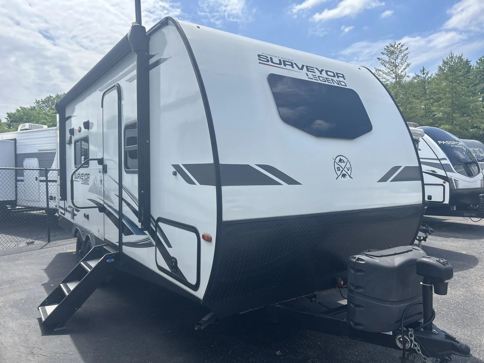 2022 Forest River Surveyor Legend 203RKLE - Photo 4