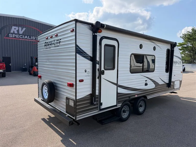 2017 Gulf Stream Ameri-Lite 218MB - Photo 3