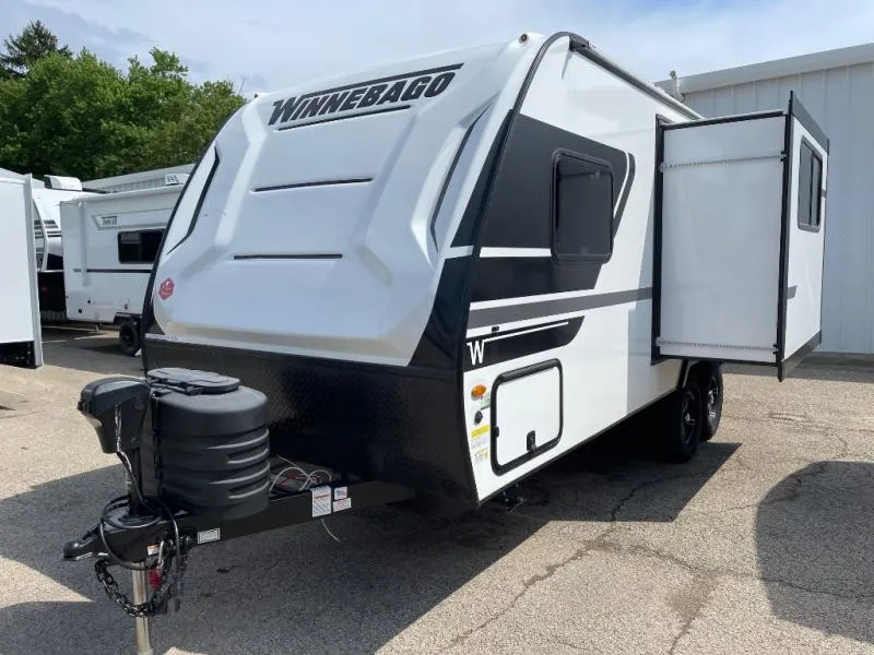 2025 Winnebago Micro Minnie 2108TB - Photo 4