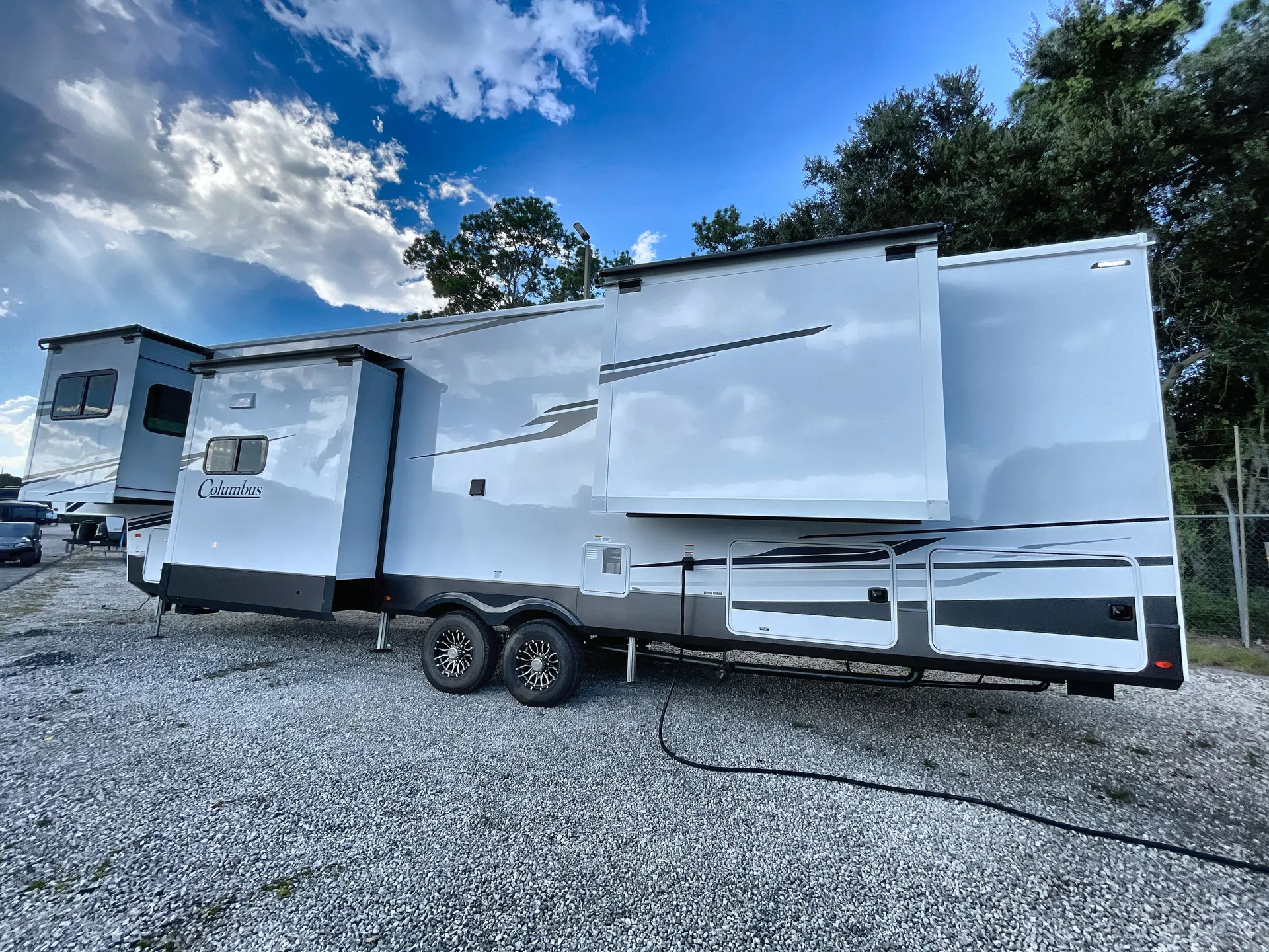 2026 Forest River Columbus 389FLH — off campside