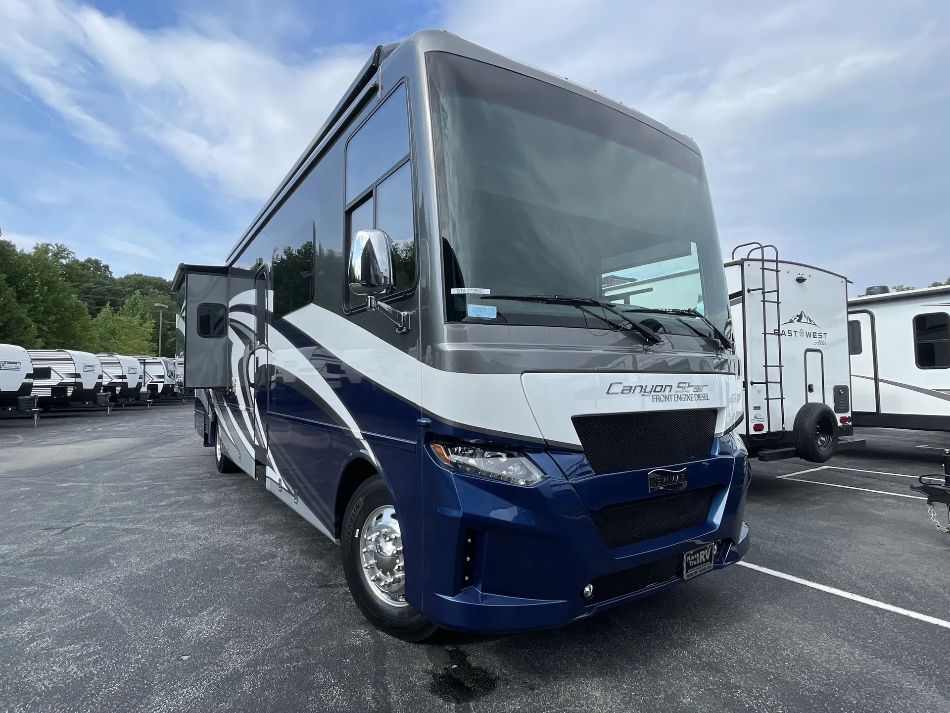 2021 Newmar Canyon Star 3927 - Photo 2