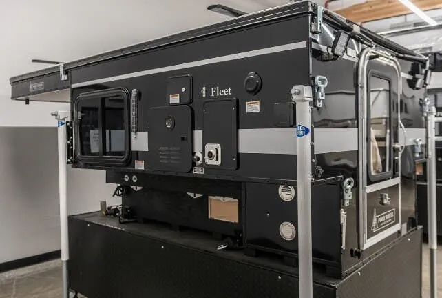 Fleet FRONT DINETTE exterior