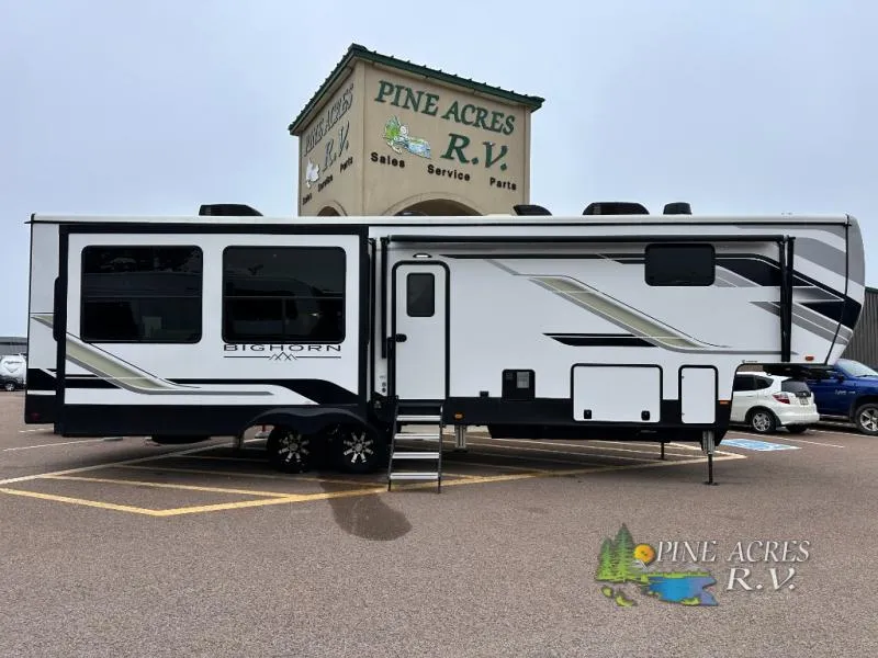 2024 Heartland Bighorn Fifth Wheel 3700RL - Photo 2
