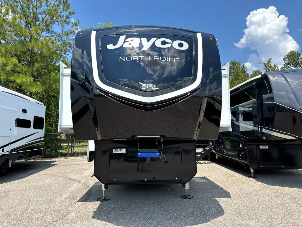 2026 Jayco North Point 382FLRB - Photo 3