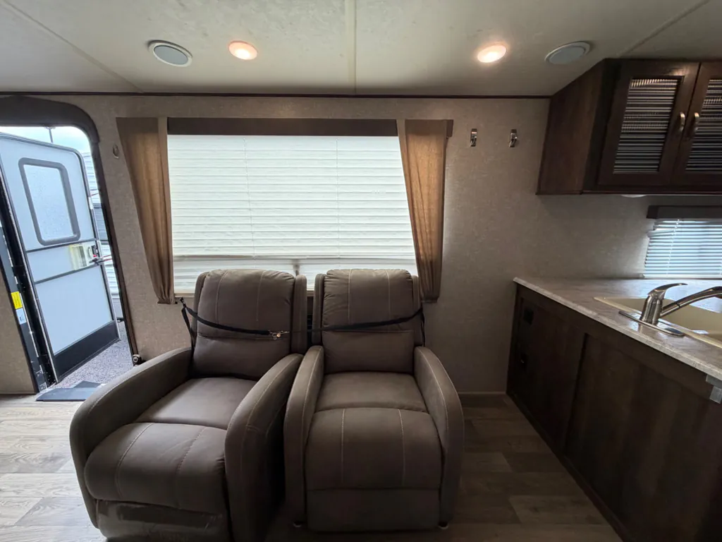 2018 Forest River Vibe 268RKS, Photos photo 16