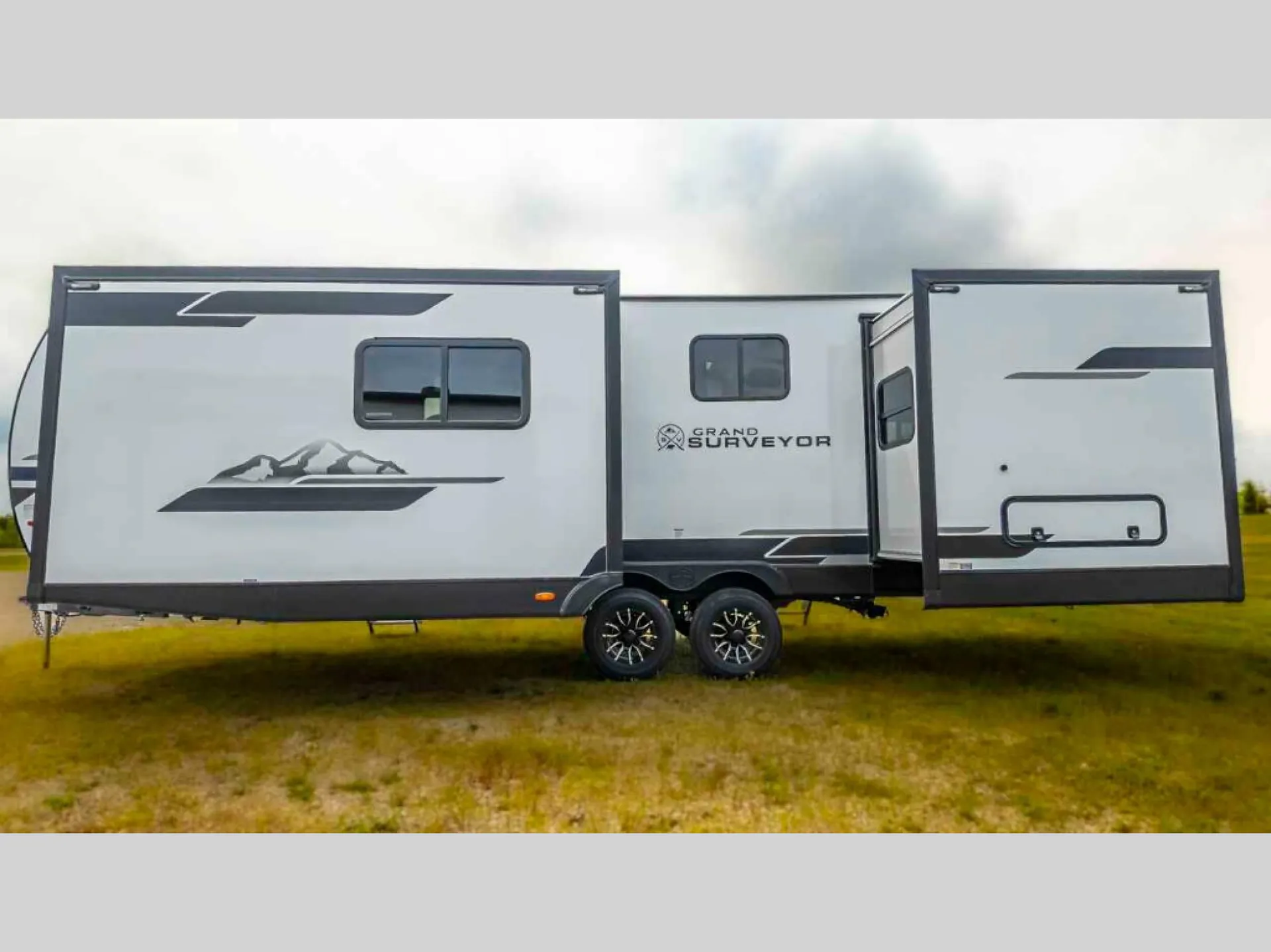 2026 Forest River Grand Surveyor 275FKBS — Photo 7