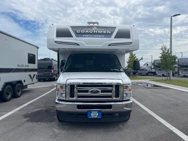 2026 Coachmen Freelander 31MB - Photo 3
