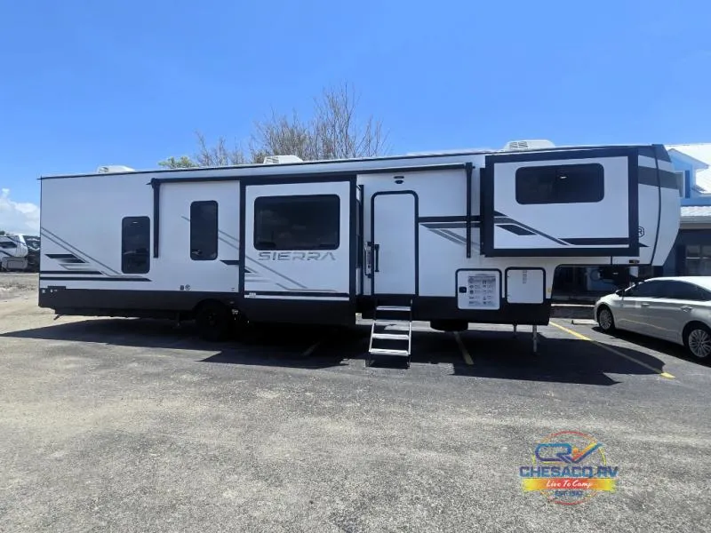 2025 Forest River Sierra 3990FL - Photo 3