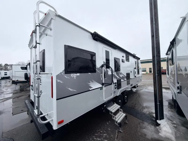 2026 Lance Lance Travel Trailers New    2565 - Photo 4