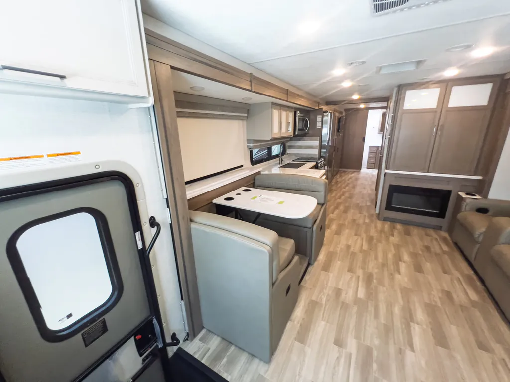 2027 Thor Motor Coach Windsport 36H, Photos photo 10