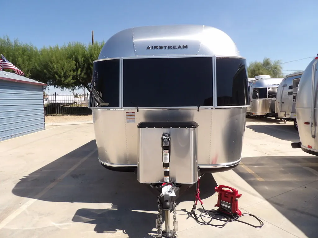 2025 Airstream Bambi 22FB - Photo 4