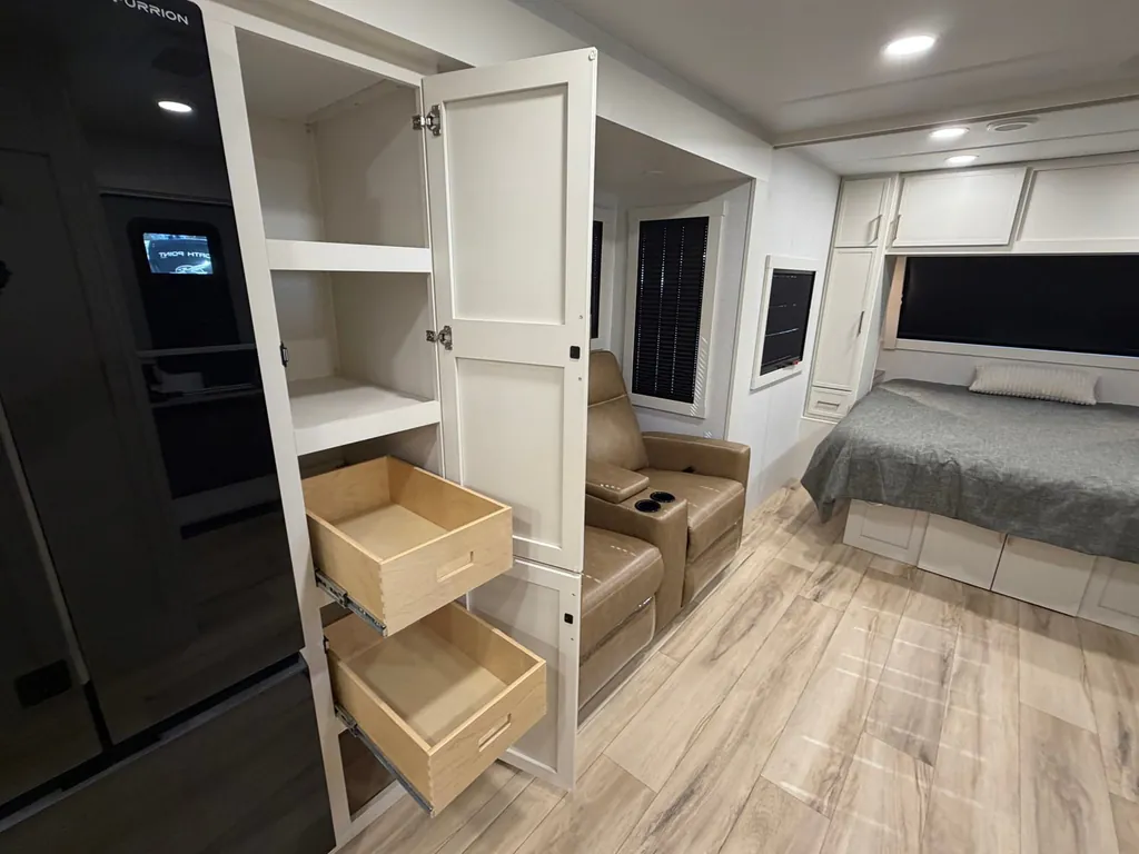 2026 Brinkley Model I 235, Photos photo 26
