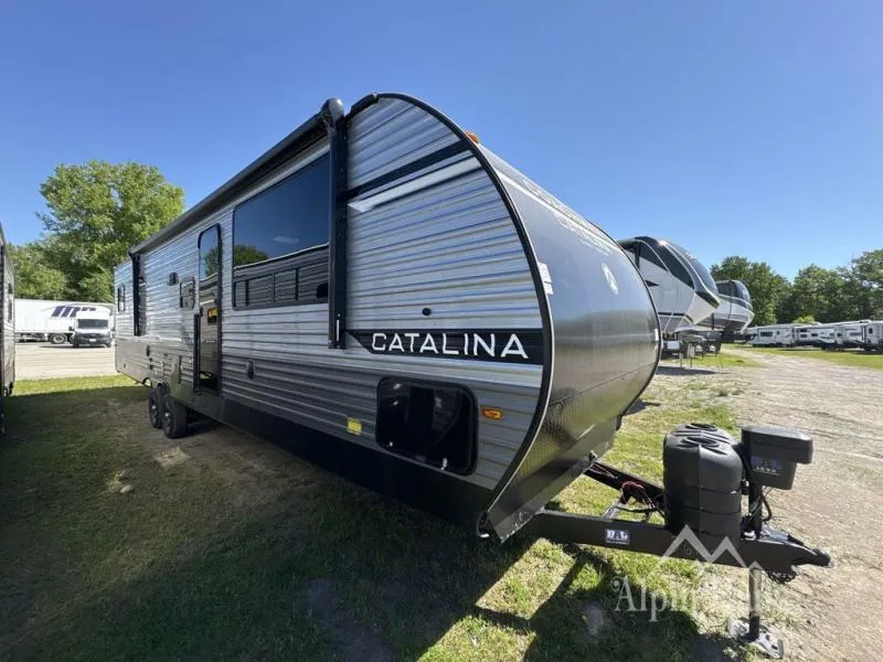 2026 Coachmen Catalina Legacy Edition 343BHTS (2 Queen Beds) - Photo 3