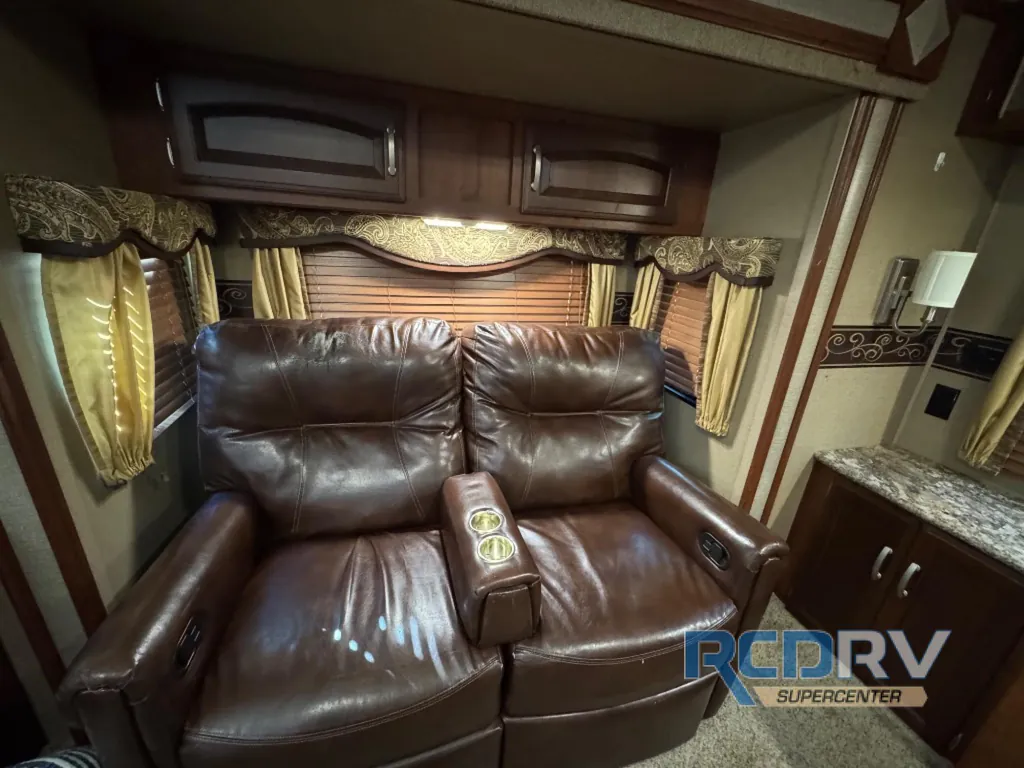 2015 Keystone Outback 298RE, Photos photo 15