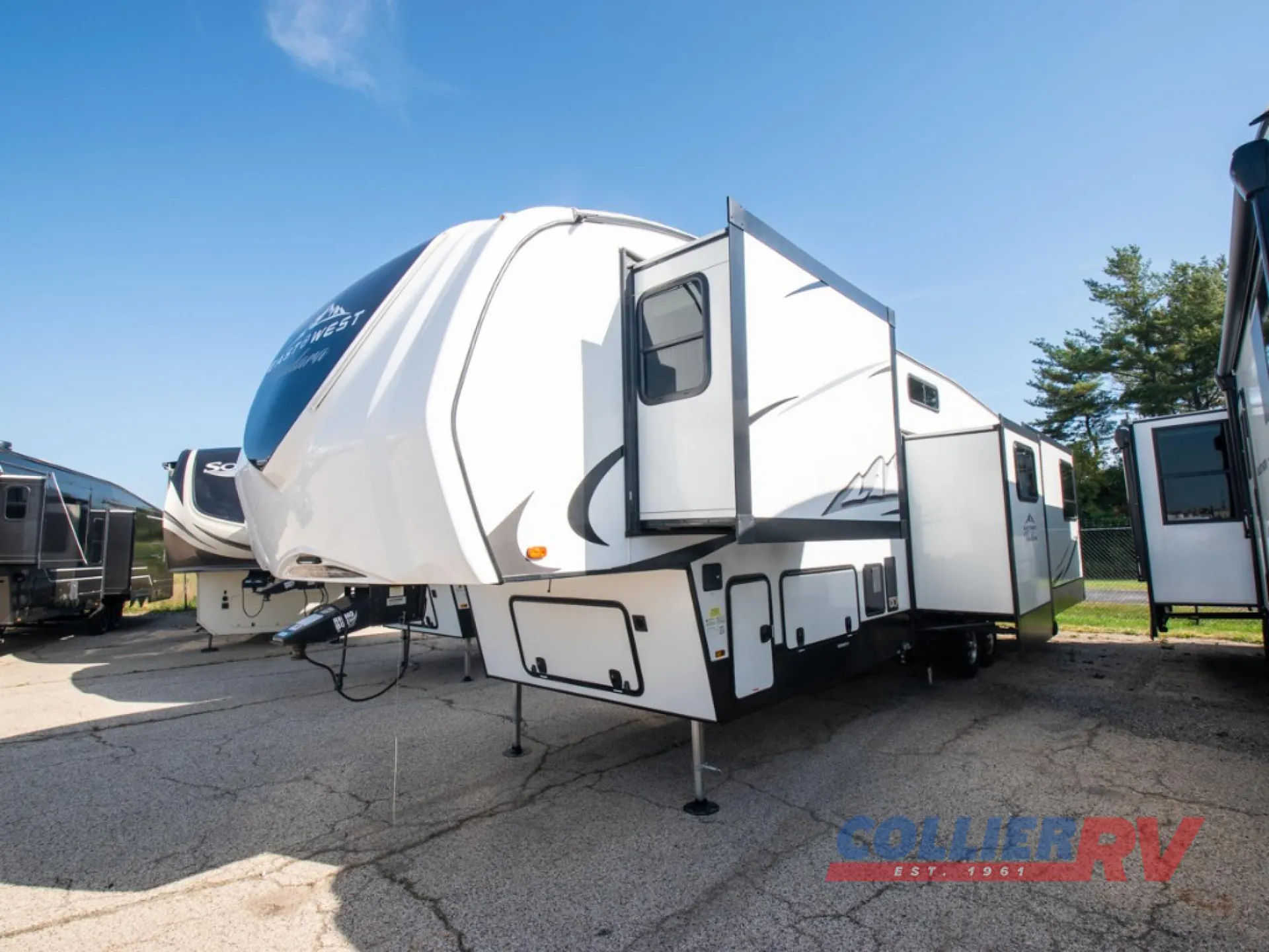 2022 East to West Tandara 386MB-OK - Photo 2