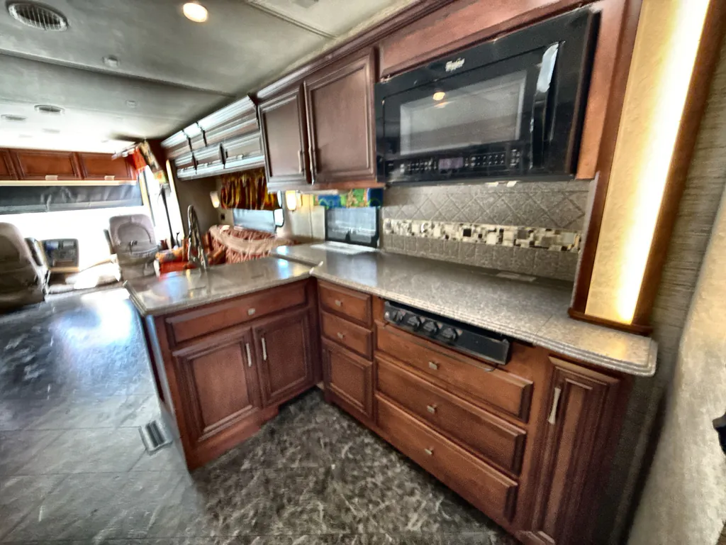 2016 Newmar Canyon Star 3914, Photos photo 11