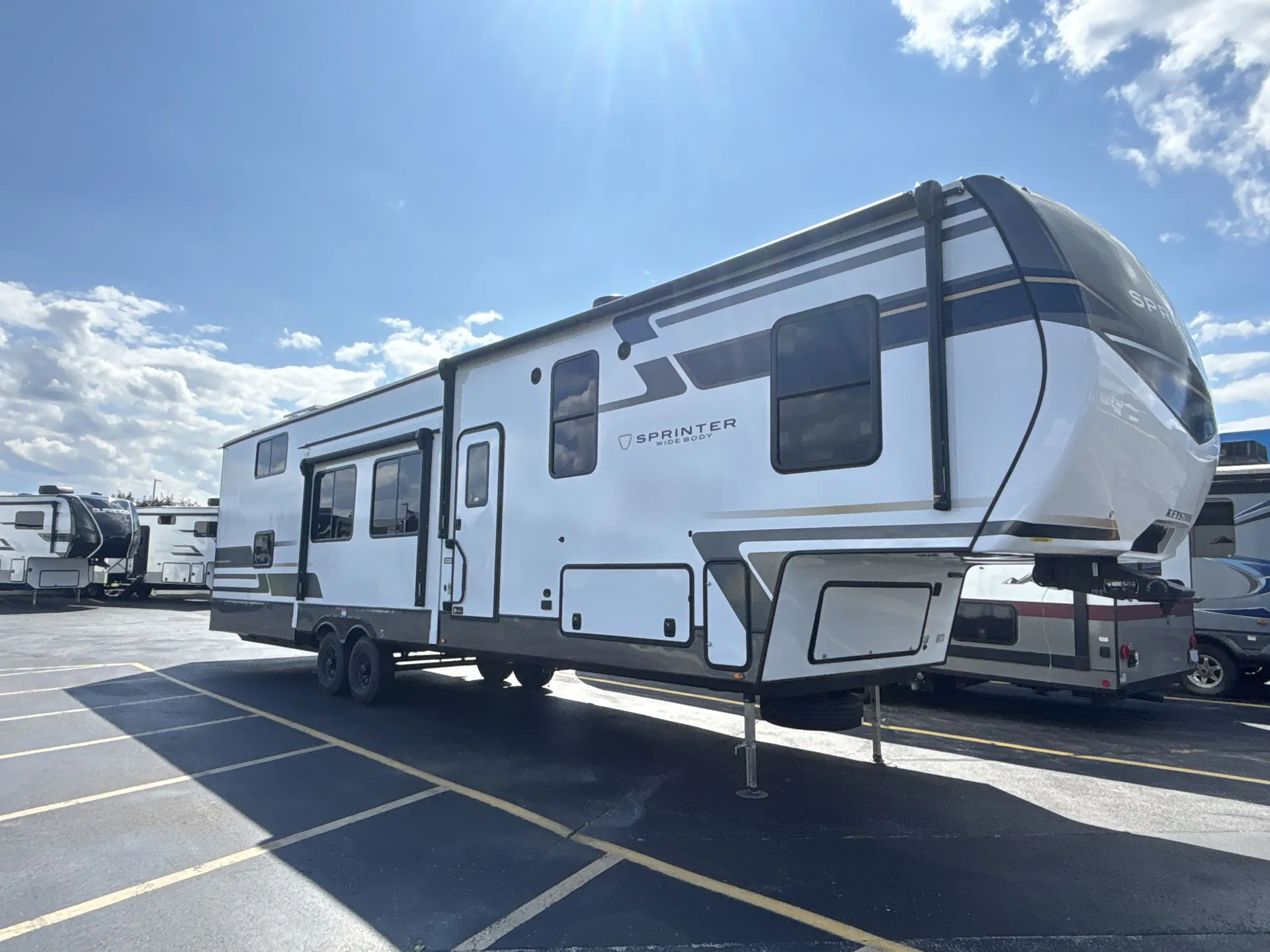 2026 Keystone Sprinter 3920DSL - Photo 2