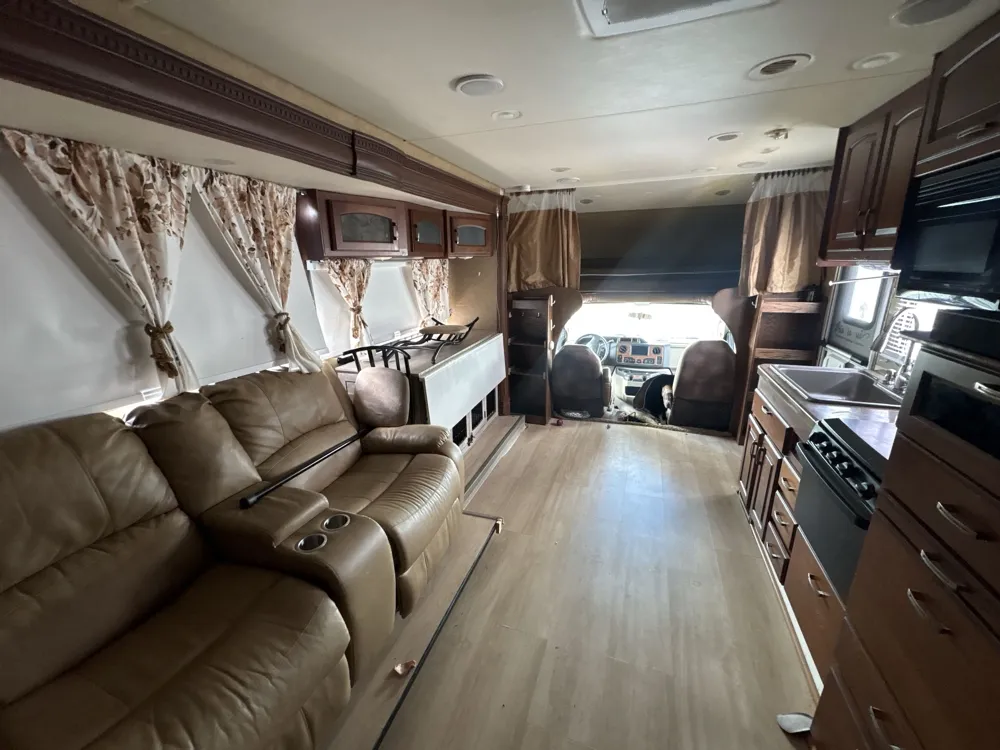 2013 Jayco Greyhawk 31SS - Photo 4