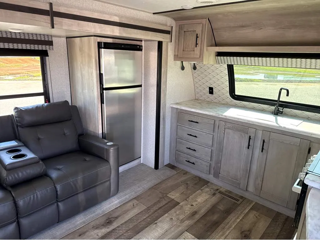 2022 K-Z Connect SE C221FKKSE dealer photo 10 from Great American RV SuperStores