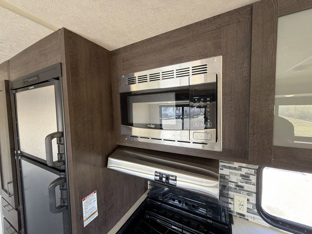 2018 Forest River Wildwood X-Lite 254RLXL, Photos photo 11