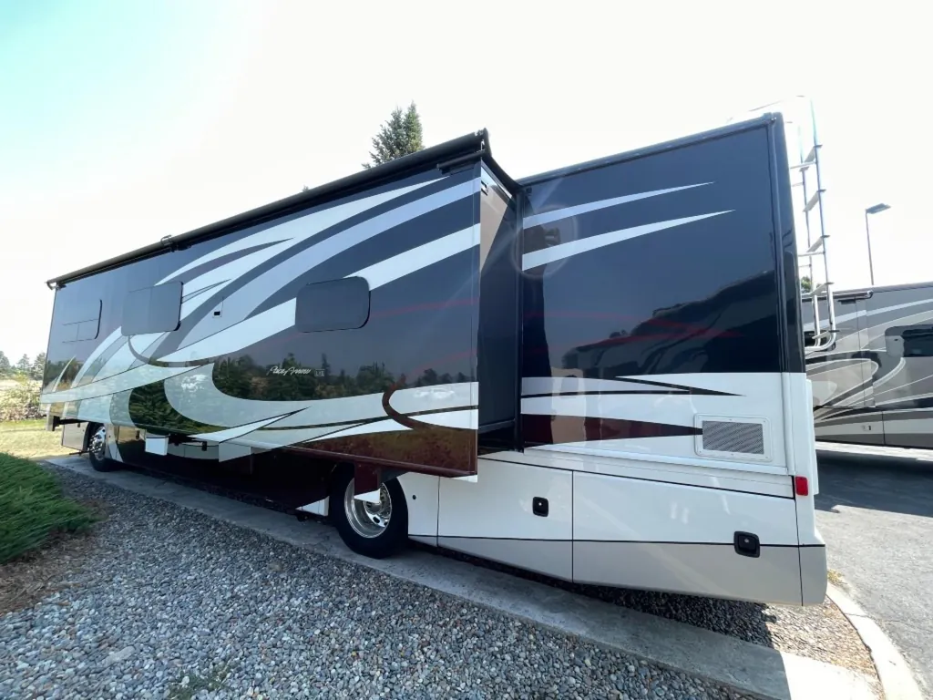 2018 Fleetwood Pace Arrow LXE 38K, Photos photo 7